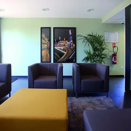 Appart'city Confort Ovalie Ii 3*